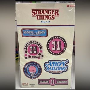 Stranger Things Scoops Ahoy Baskin Robbins Loungefly Magnet Set